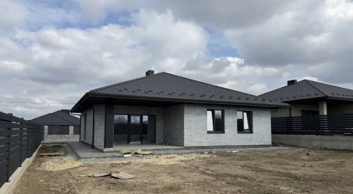 Продам готовий будинок Американка , 2 хв від Луцького кільця, газ - фото 1