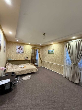 Будинок біля Дендропарку | 7 соток | всі комунікації | є гараж - фото 1