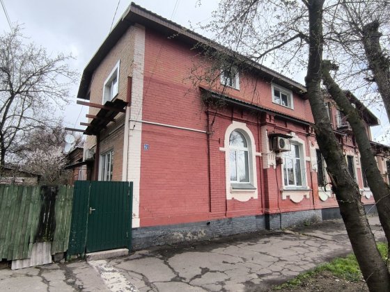 Продам часть дома в центре Полтава