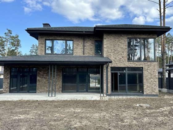 Будинок з гаражем на 2 авто у лісовій Бучі Буча