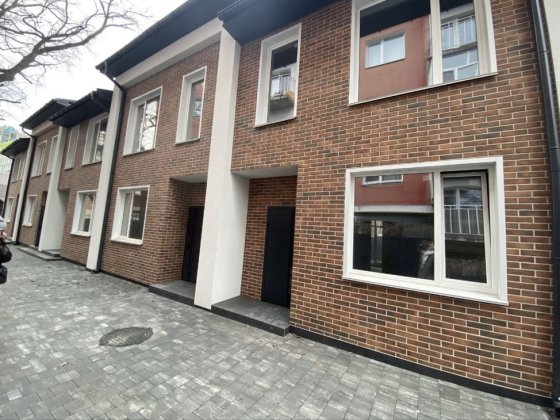 Продам Таунхаус в цетрі Ірпеня Ирпень