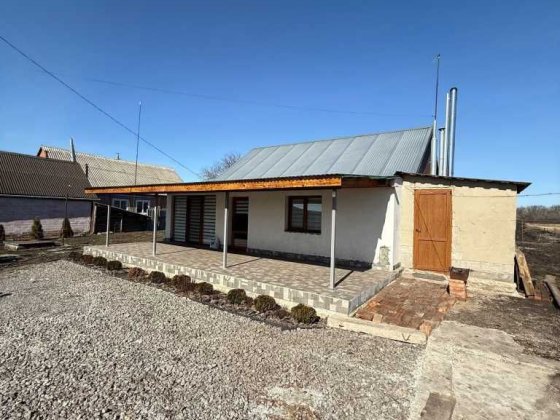 Будинок з косметичним ремонтом, 25 сот, 3 кімнати. Полтава