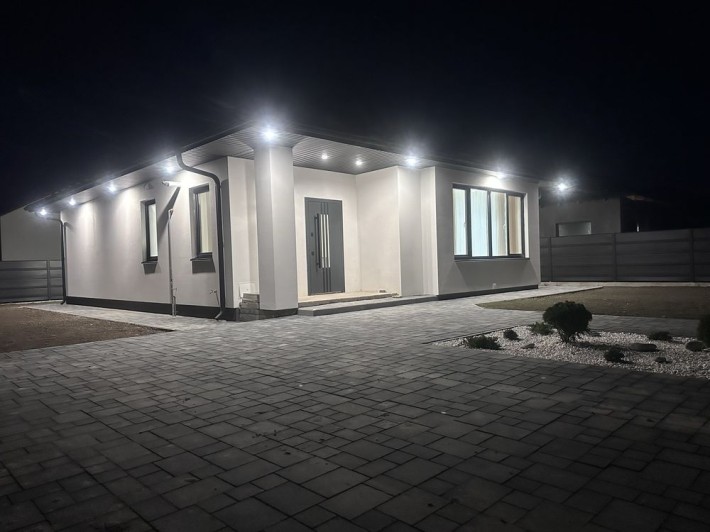 Власник.Продам американку з дуже дорогим та якісним ремонтом - фото 1