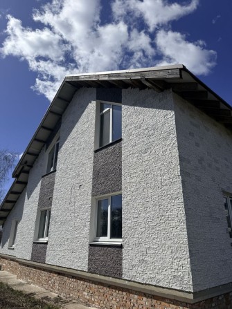 Новобудова з гаражем і підвалом - фото 1