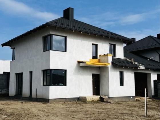 ПРОДАЖ  • Двоповерховий будинок • Не масова забудова Рівне