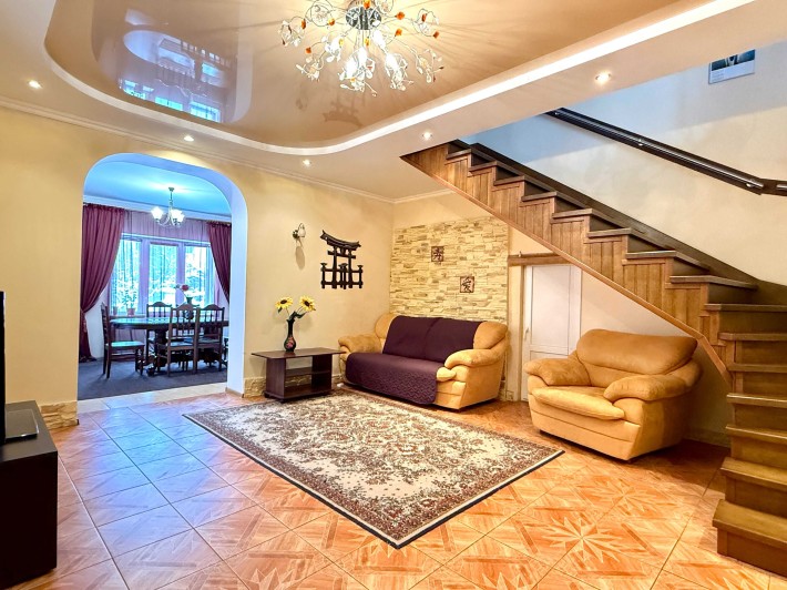 Будинок з ремонтом Ірпінь Центральний парк. З гаражем. Оф 2% - фото 1