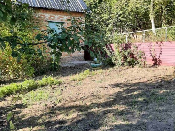 ДВІ дільниці по ціні однієї. Продам дачу з цегляним будинком . Сумы