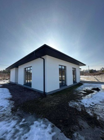 Продається сучасний котедж виконаний з якісних матеріалів. - фото 1