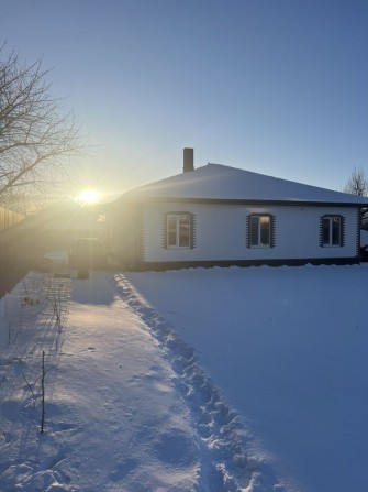 Будинок  біля озера - фото 1