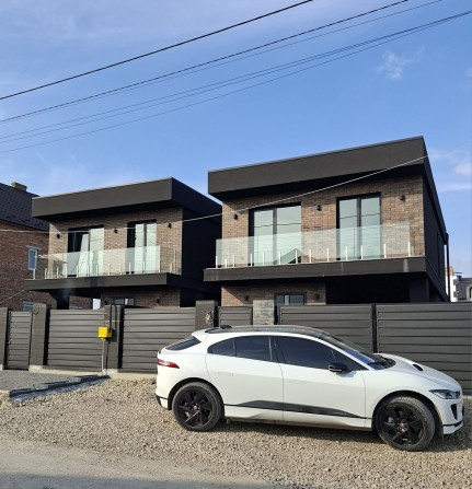 Продаж сучасного котеджу поруч Тернополя - фото 1