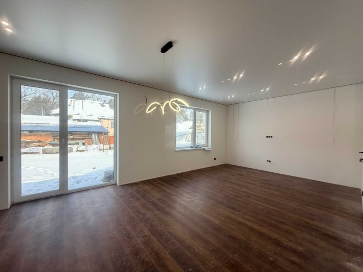 Будинок 100м2 з новим ремонтом в затишній зеленій локації! Індивідуальне газове опалення! Інфраструк - фото 1