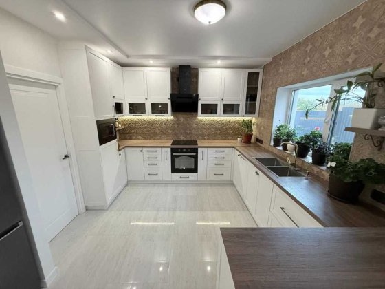 Продаж трикімнатного будинку з новим євроремонтом!!м-он Рибці!! Полтава