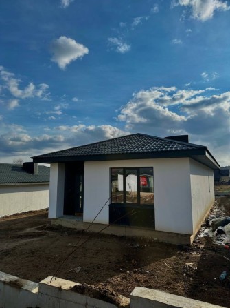 Продаж 1 поверхового будинку ,м. Рівне, мас. Стрілецький - фото 1