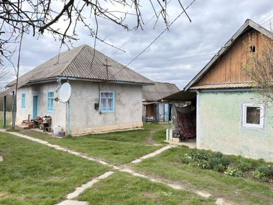 Продається будинок в Чернівецькій області,Дністровський район,с.Шебутинці Чернівці