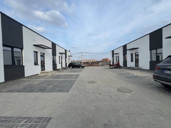 Продам котедж з ремонтом р-н Ювілейний Ровно