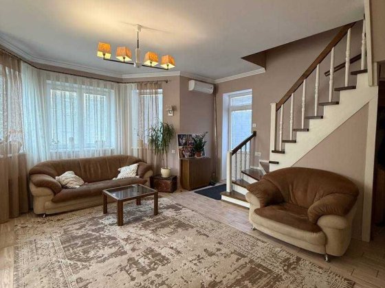 Будинок на Таджицькій,район Кемпінга Черновцы