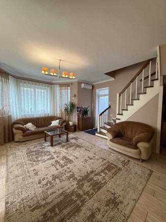 Будинок на Таджицькій,район Кемпінга - фото 1