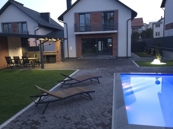 Будинок вул. Горіхівська Чернівці