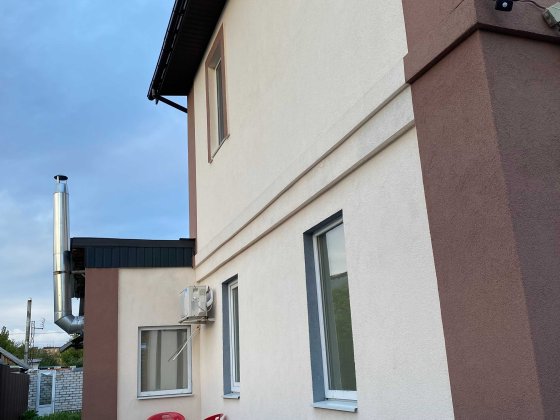 Гарна 1/2  частина будинку з ремонтом,  2 поверхи, район ХС. Черкаси