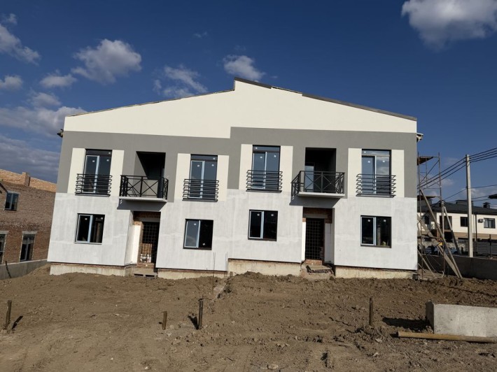 Продаж котеджу з міськими комунікаціями . Розтермінувння присутнє - фото 1