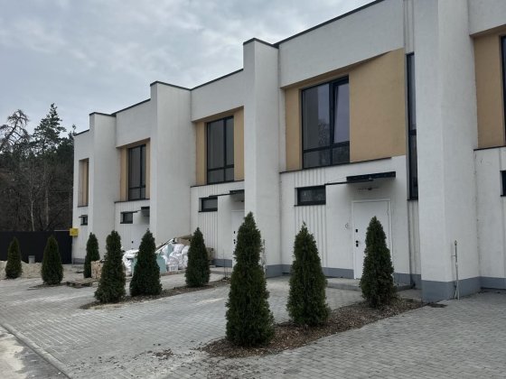 Пропонуємо  до продажу таунхаус в екологічному районі міста, і Єоселя Черкаси