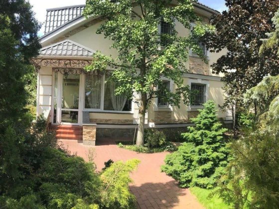 Продаж будинків 256 кв.м., на ділянці 12 соток, Осокорки-вул.Садова! ВЛАСНИК Киев