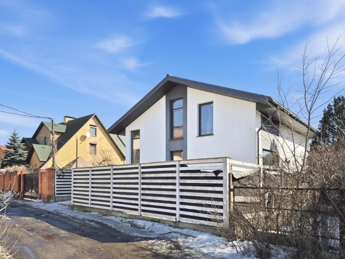 Продаж 2-поверховий будинок на Осокорках (вул. 129-та Садова), всього за 5 км від ст. м. "Славутич". - фото 1