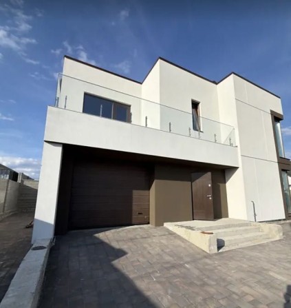 Продаж будинку в елітному районі Green Hills! - фото 1