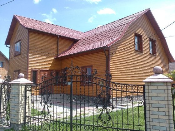 Продам Будинок в м. Сторожинець Чернівці