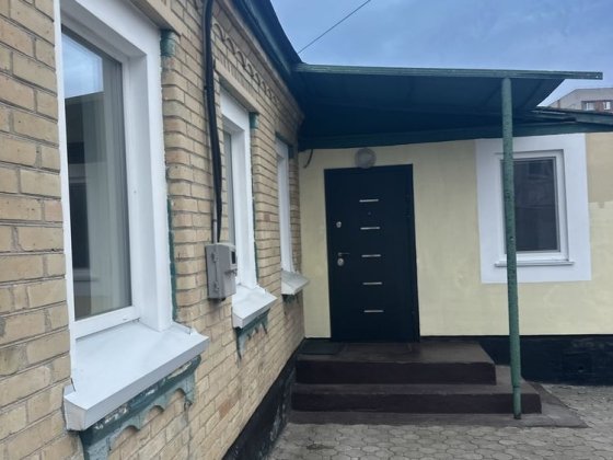 Пропонуємо до продажу будинок на Казбеті з великою земельною ділянкою Черкаси