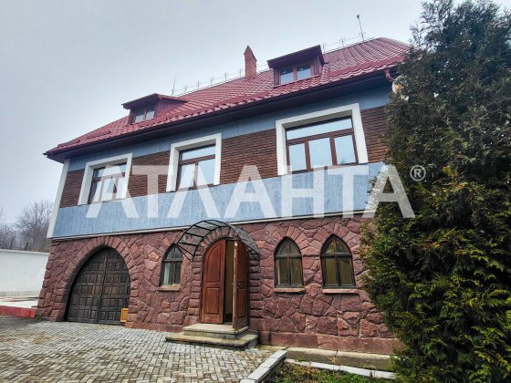 Капітальний будинок на 22х сотках Чернівці