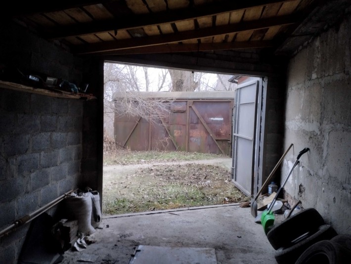 Сдам капитальный гараж во Свободы 39 - фото 1