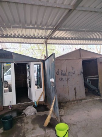 Сдам два железных гаража  под бизннс - фото 1