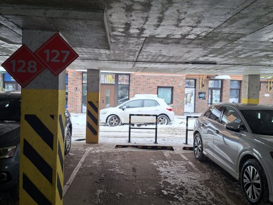 Жк Яровиця!Оренда наземного паркомісця. Луцк