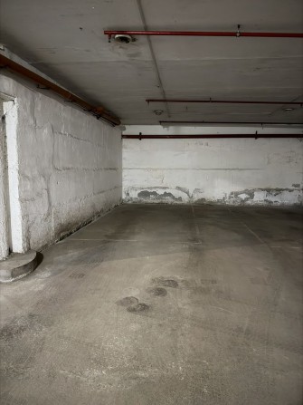 Оренда паркомісця в центрі (площа) - фото 1