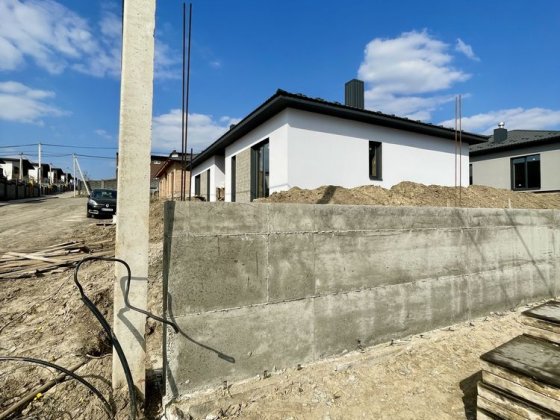 !!! 3к Окремий будинок район Ювілейне !!! Ровно