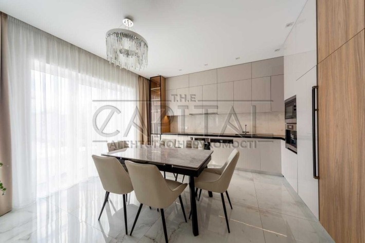 Продажа дома, Жуляны, Соломенский р-н. - фото 1