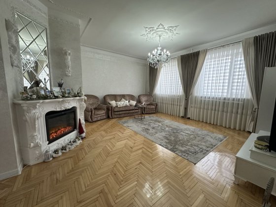 Продам будинок ближня Роша Чернівці