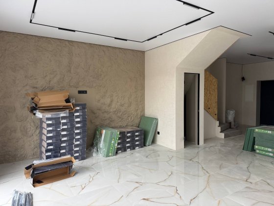 Таунхаус з ремонтом (від забудовника) 125м² та 1.5 соток Osocor | 7 км до метро Славутич | Осокорки Киев