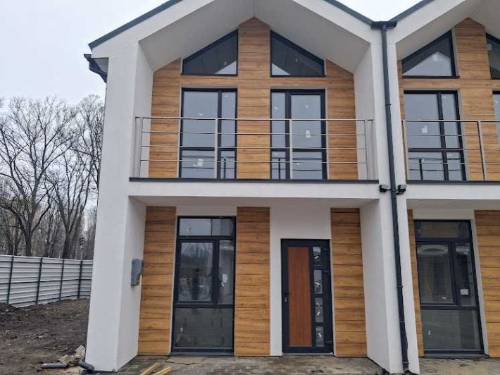 Продається Таунхаус  в ЖК  " Екохаус", вул. Гетьмана Сагайдачного. - фото 1