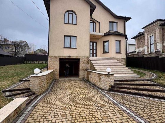 Продається будинок у місті Чернівці вул. Тихорецька р-н Січових Стрільців / Роксолани / Фастівської Чернівці