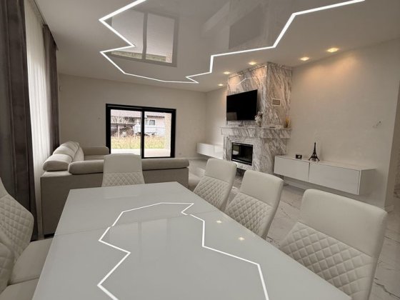 Продаж шикарного будинку! Ужгород