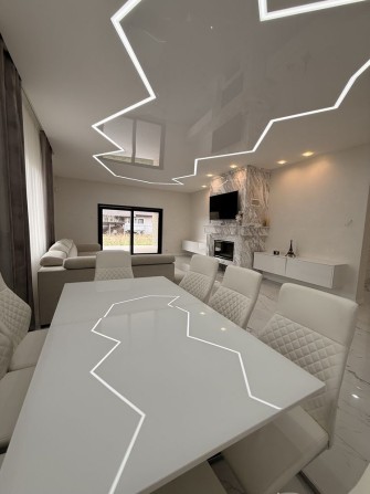 Продаж шикарного будинку! - фото 1