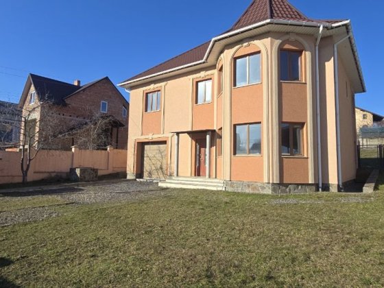 Якісний будинок у престижному районі Чернівці