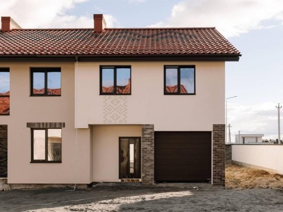 Без комісії!!! Продам котедж в районі Щасливе/10 видів планувань Ровно
