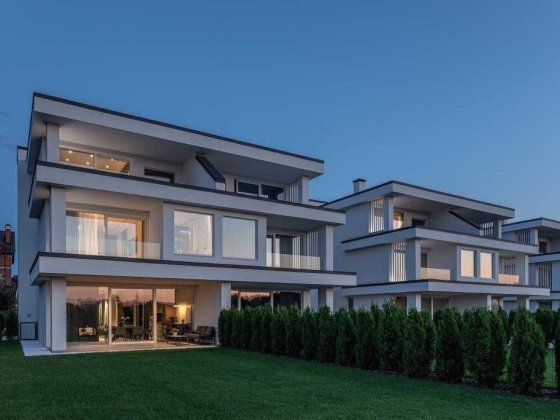 БЕЗ% Київ, Голосіївський р-н КМ Коник, 240м, преміум ремонт та техніка Киев