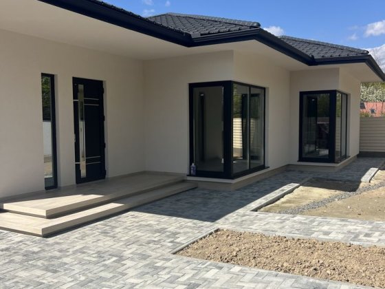 Сучасна америнка Ужгород