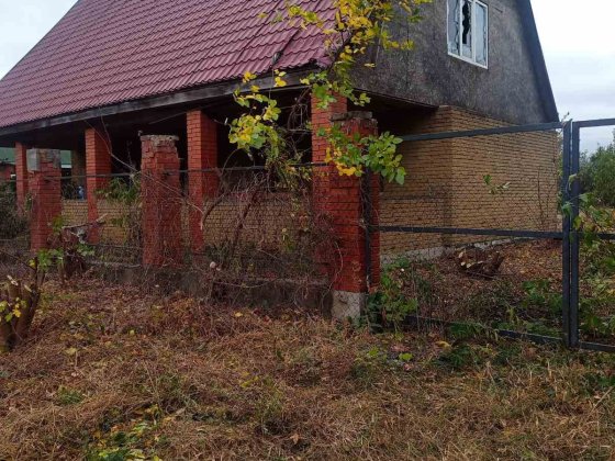 Дом без внутренней отделки. Киев