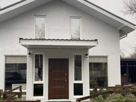 Русанівські Сади метро Лівобережна будинок з ремонтом Киев