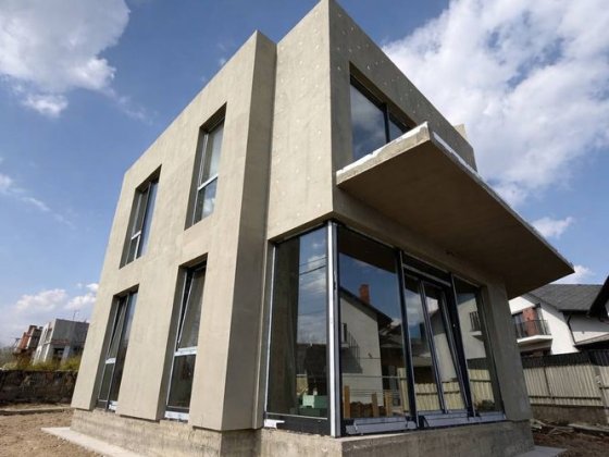 Продаж хай-тек будинку біля Майдану Черновцы